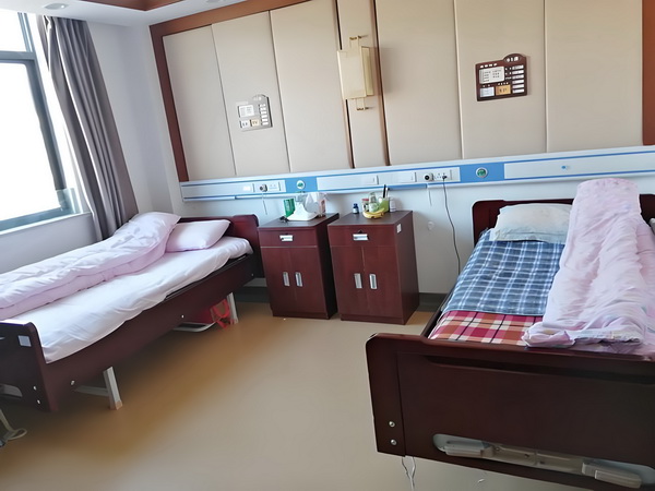 外地人入深户需要啥资料_「女性互助」大潮中，为什么《花漾》要呈现女性关系中的「毒性」成分？ 么花漾要呈建利责任：张编辑